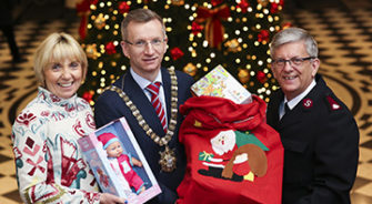 SVP - News - Belfast Lord Mayor launches Christmas Family Appeal 2016